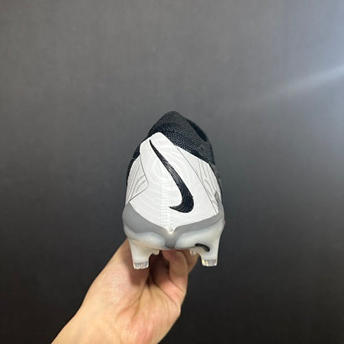 Phantom GX Pro Elite FG Black/White