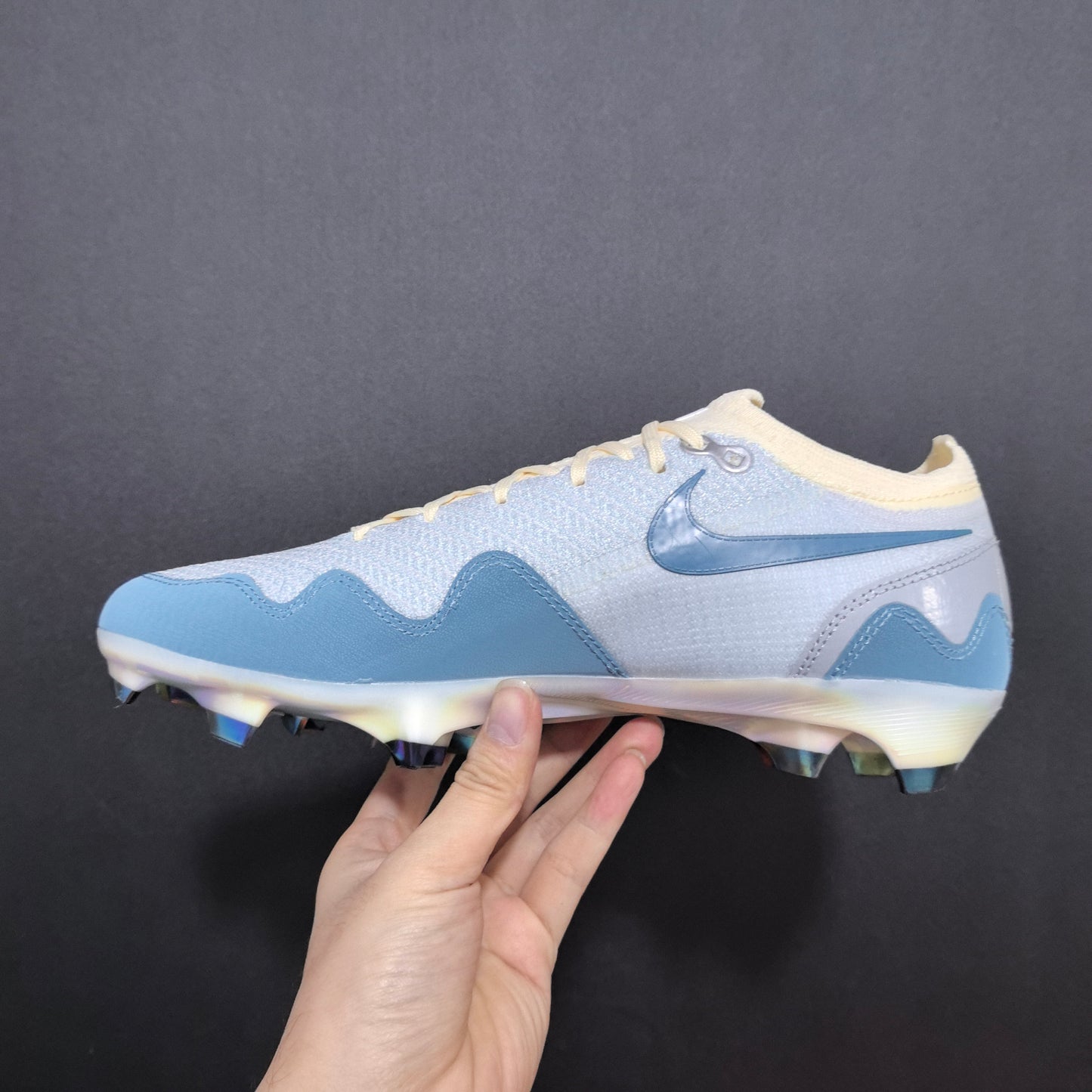 Mercurial Vapor 16 Elite x Patta FG - Special Edition Chrome/Aqua